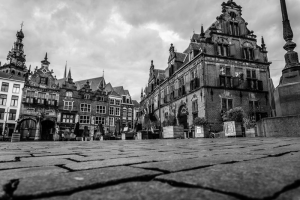 Grote markt Nijmegen vanuit kikkerperspectief