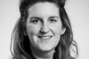 Portretfoto Linda van den Hoogen